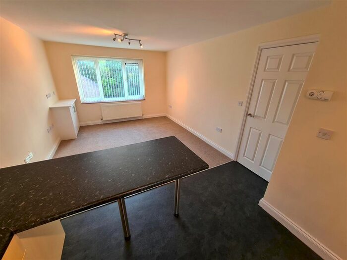 1 Bedroom Flat To Rent In Boldmere Close, Sutton Coldfield B73