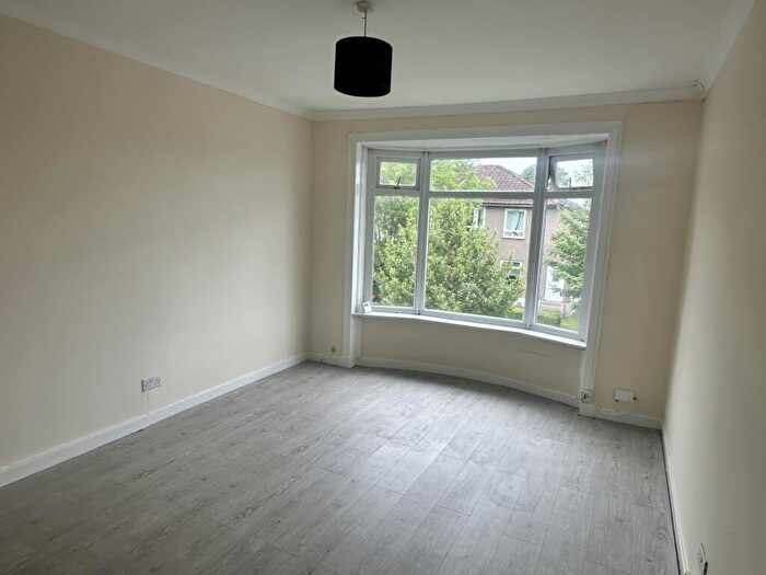 3 Bedroom Flat To Rent In Montford Ave, Rutherglen, G73