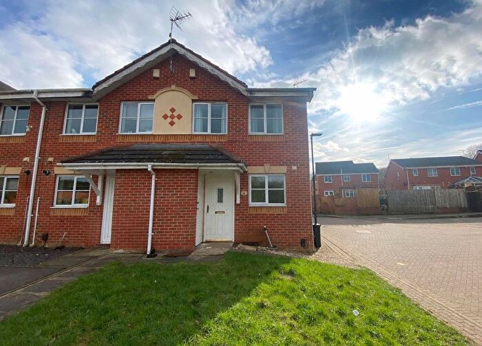 2 Bedroom Town House For Sale In Moat House Way, Conisbrough, Doncaster, DN12