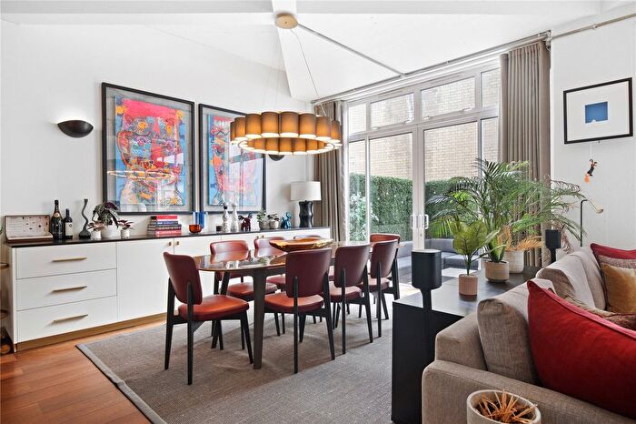 2 Bedroom Flat For Sale In Warner Street, London, EC1R