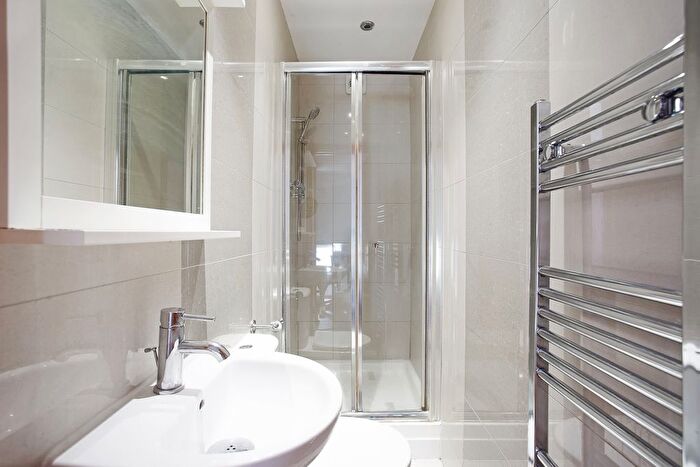 3 Bedroom Terraced House For Sale In Christchurch Way, London, SE10