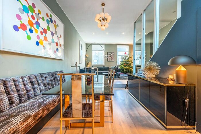2 Bedroom Mews To Rent In Dunworth Mews, Portobello, London, W11