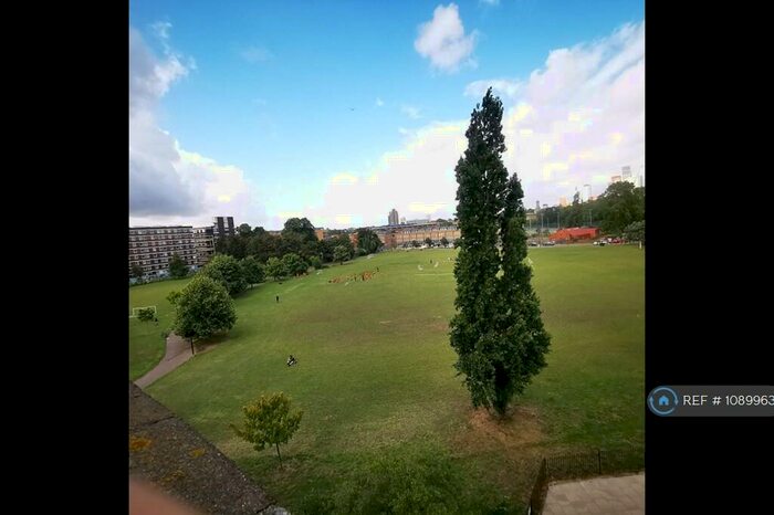 3 Bedroom Flat To Rent In Walters House, London, SE17