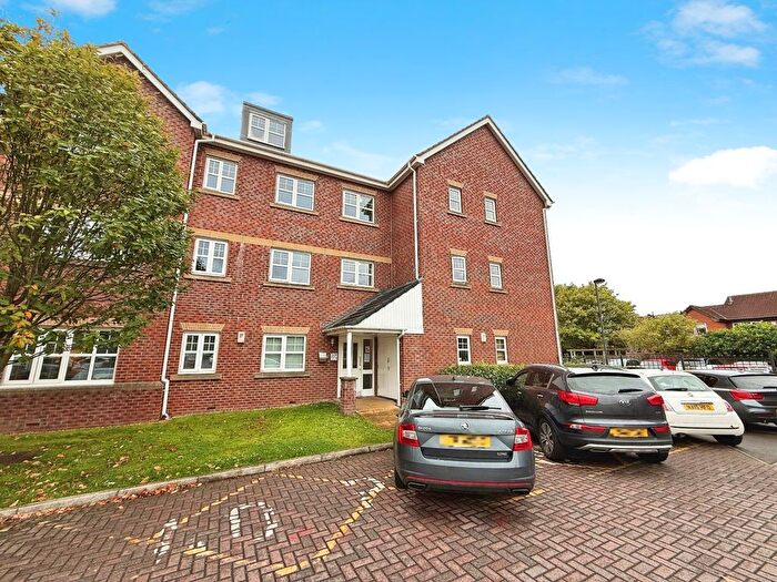 2 Bedroom Flat To Rent In Ellesmere Green, Eccles, Manchester, Greater Manchester, M30