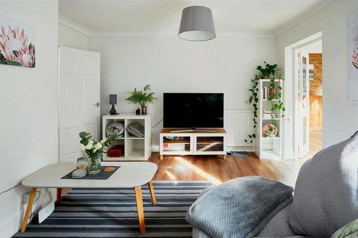 3 Bedroom Terraced House To Rent In Hearne Road, Chiswick, W4