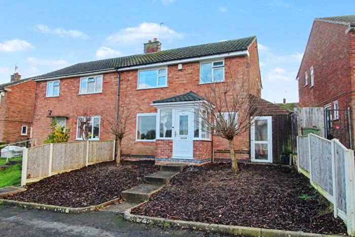 3 Bedroom Semi Detached House For Sale In Falmouth Drive, Wigston, LE18