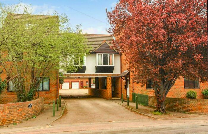 1 Bedroom Maisonette To Rent In Bicester Road, Aylesbury, HP19