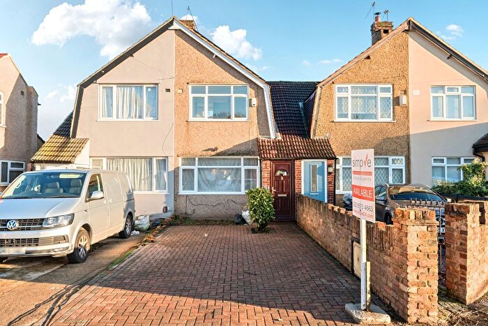 2 Bedroom Terraced House For Sale In Repton Avenue, Hayes, UB3