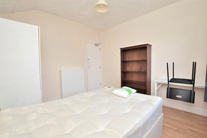 6 Bedroom Terraced House To Rent In Kingsholm Road, Gloucester, GL1