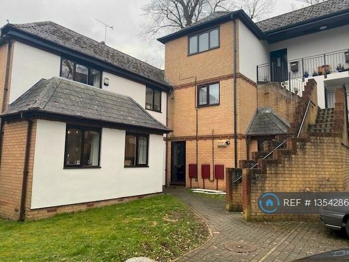 1 Bedroom Flat To Rent In St Annes Road, Hitchin, SG5