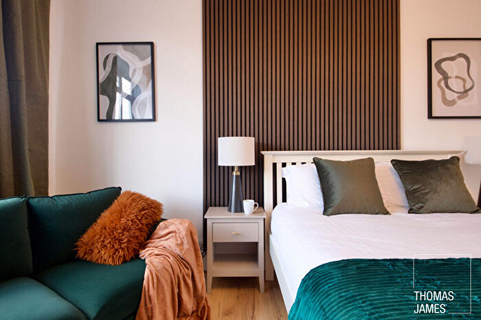 1 Bedroom Flat To Rent In Sidney Avenue, London, N13