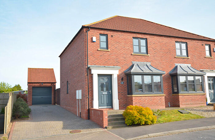 3 Bedroom Semi Detached House For Sale In , Bee Orchid Way, Louth, LN11