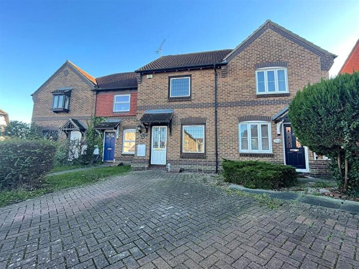 2 Bedroom Terraced House To Rent In Langham Drive, Rayleigh, SS6