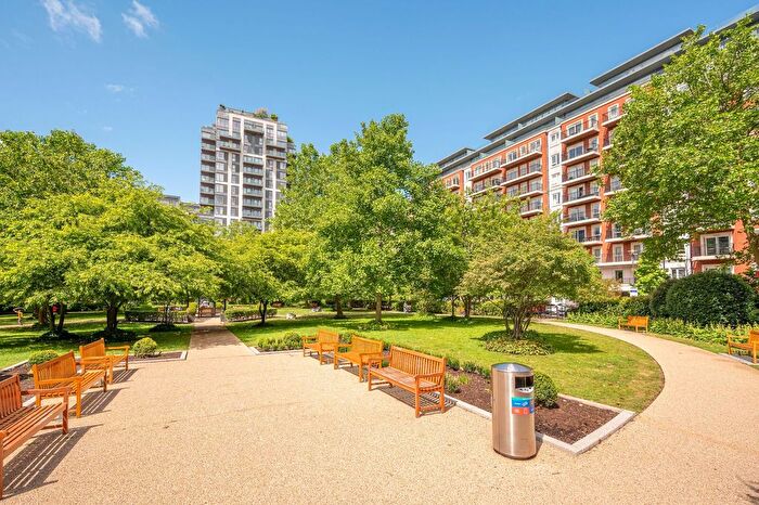 2 Bedroom Flat To Rent In Beaufort Square, Colindale, London, NW9