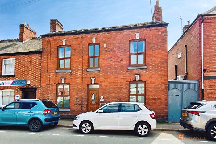 3 Bedroom End Of Terrace House For Sale In High Street, Syston, LE7