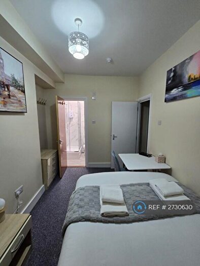 3 Bedroom Flat To Rent In Philip Lane, London, N15