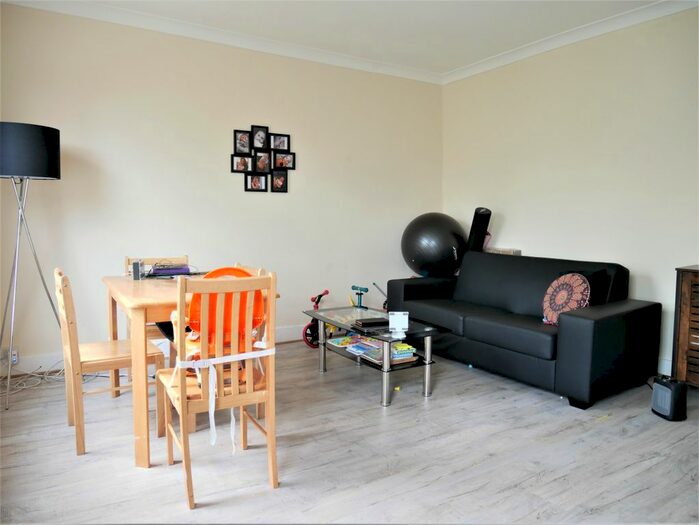 1 Bedroom Flat To Rent In Lawrence Road, Ealing, W5