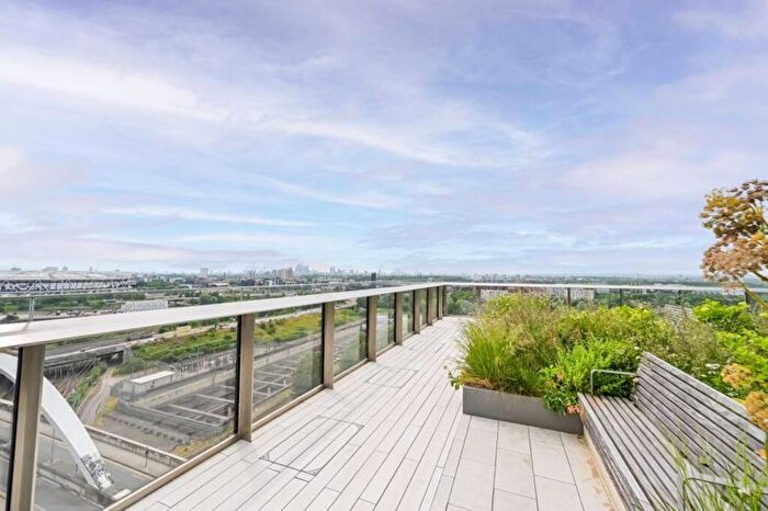 1 Bedroom Flat To Rent In Portlands Court, London, E20