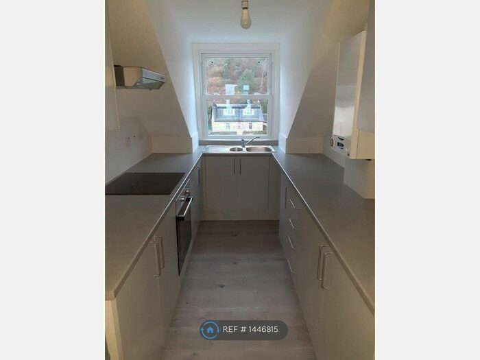 2 Bedroom Flat To Rent In Ardbeg Road, Rothesay, PA20