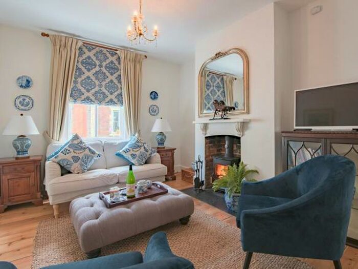 3 Bedroom Terraced House To Rent In Langdon Road, Rochester, ME1