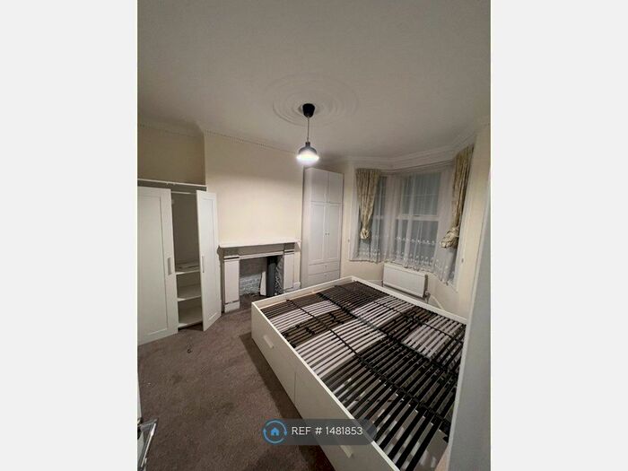 4 Bedroom Terraced House To Rent In Kempton Road, East Ham, E6