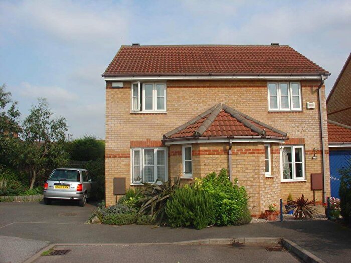 2 Bedroom Semi Detached House To Rent In Ampleforth, Monkston, MK10