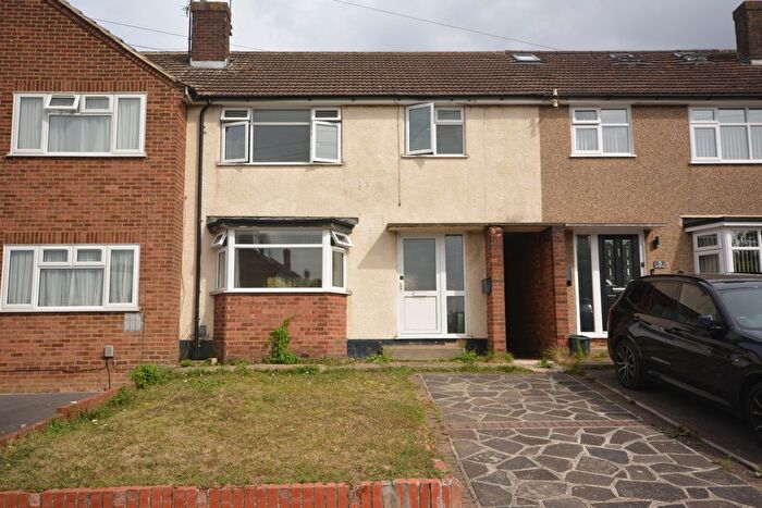 3 Bedroom Terraced House To Rent In Lucas Avenue, Chelmsford, CM2