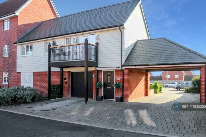 2 Bedroom End Of Terrace House To Rent In Rushbrook Avenue, Runwell, Wickford, SS11