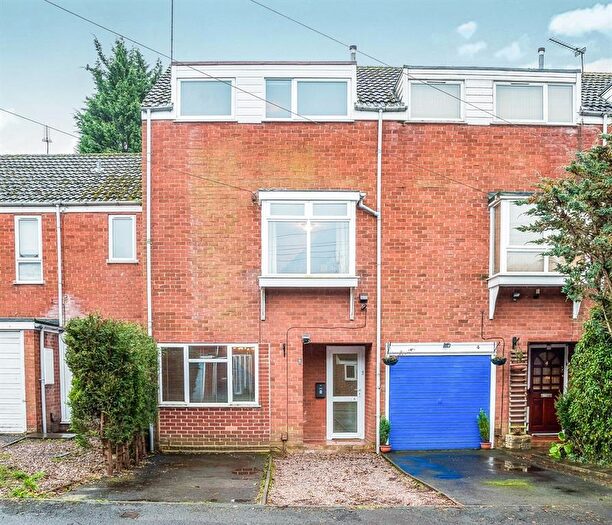 3 Bedroom House To Rent In Harold Evers Way, Kidderminster, DY10