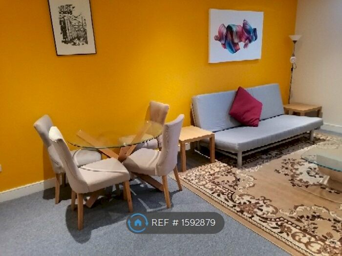 2 Bedroom Flat To Rent In Hick Street, Bradford, BD1