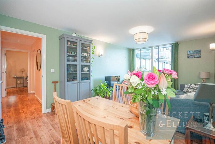 1 Bedroom Property To Rent In Chadwell Lane, New River Village, London, N8