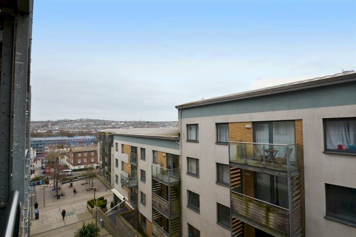 3 Bedroom Flat To Rent In Fleet Street, Brighton, BN1