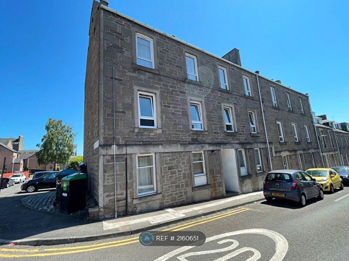 2 Bedroom Flat To Rent In Thomson Street, Dundee, DD1