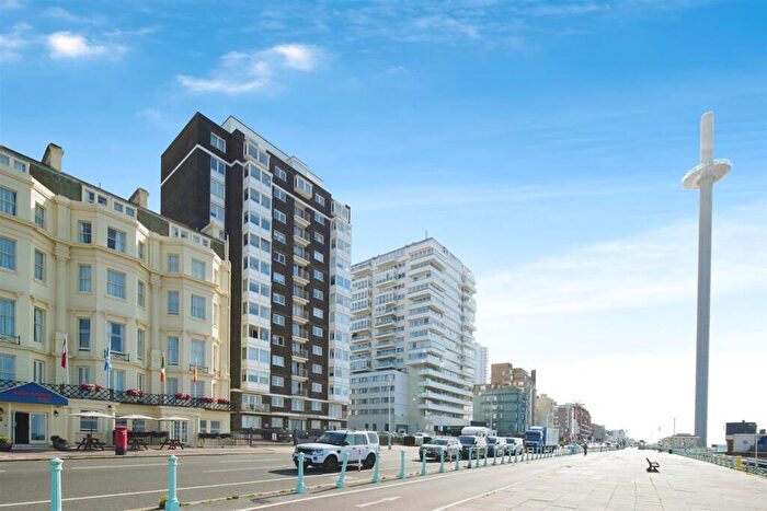3 Bedroom Flat To Rent In Kings Road, Brighton, BN1
