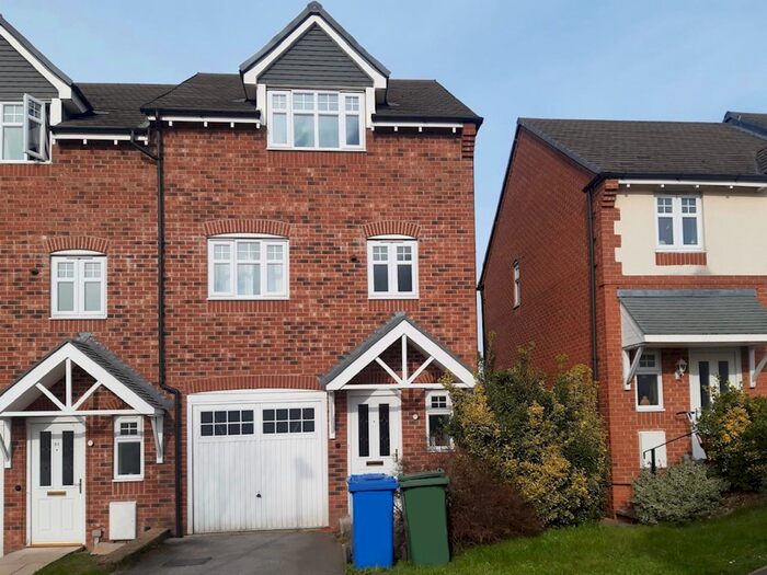 3 Bedroom End Of Terrace House To Rent In Bracken Way, Harworth, Doncaster, DN11