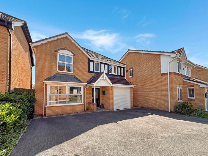 4 Bedroom Detached House For Sale In Wellow Drive, Frome, BA11