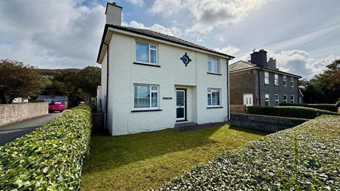 4 Bedroom Detached House For Sale In Harlech, LL46