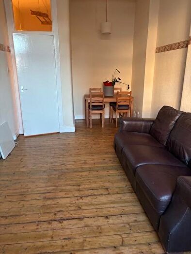 1 Bedroom Flat To Rent In Gardner Street, Partick, Glasgow, Lanarkshire, G11
