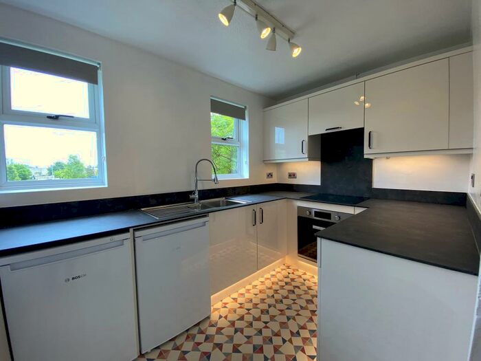 1 Bedroom Flat To Rent In Legion Court, Cambridge, CB4
