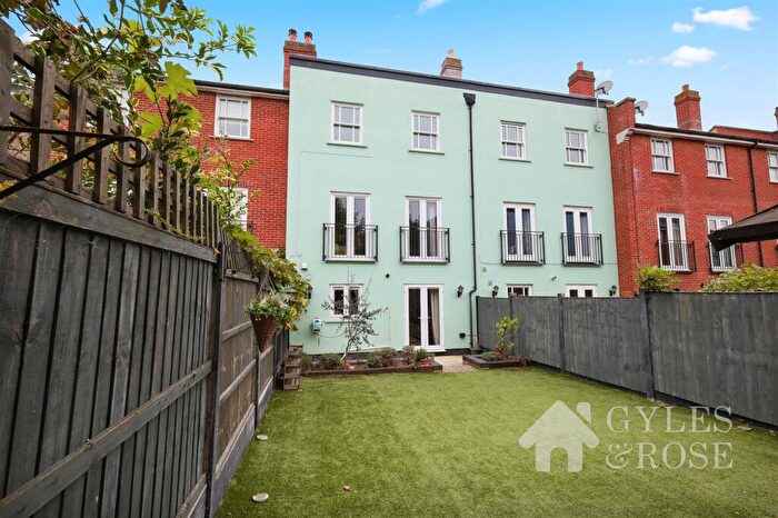 4 Bedroom Terraced House For Sale In Burkitts Lane, Sudbury, CO10