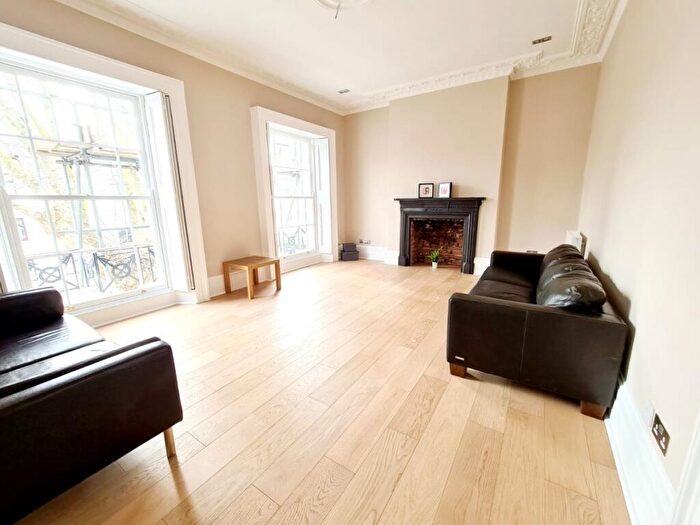 3 Bedroom Flat To Rent In Belsize Road, South Hampstead, NW6
