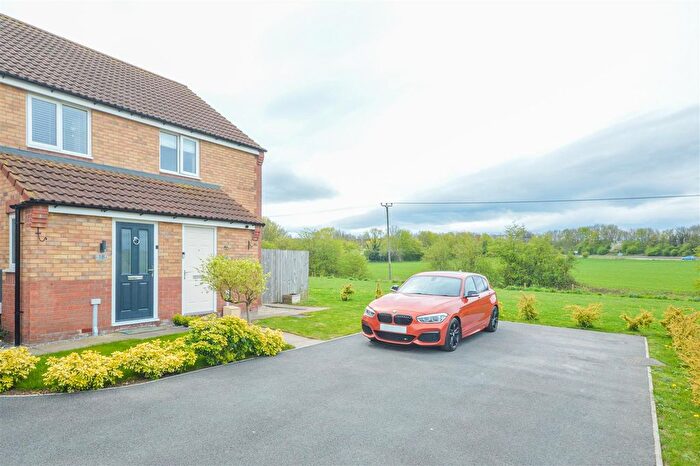2 Bedroom Semi Detached House For Sale In Woodville Way, Knottingley, WF11