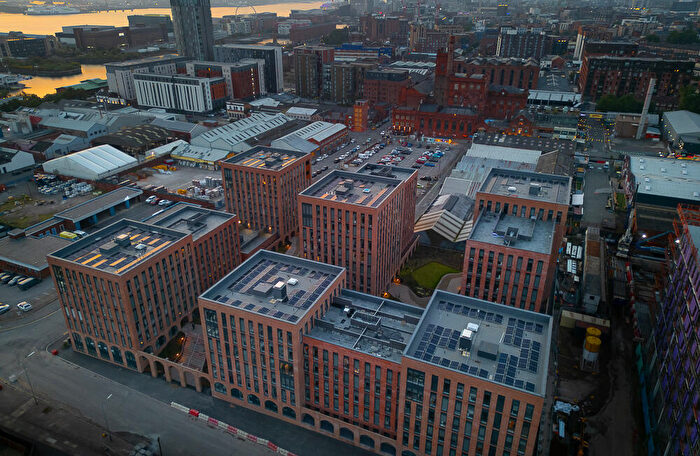 1 Bedroom Apartment For Sale In One Baltic Square, Liverpool Baltic Triangle, L8