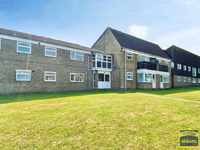 3 Bedroom Flat To Rent In Noel Murless Drive, Newmarket, CB8