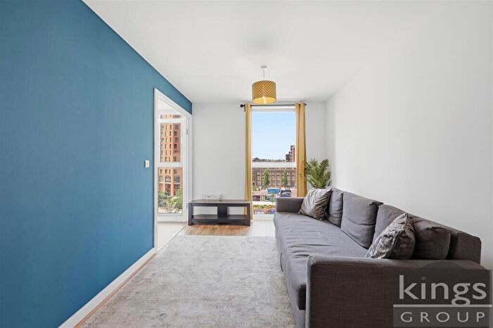2 Bedroom Apartment For Sale In Lebus Street, London, N17