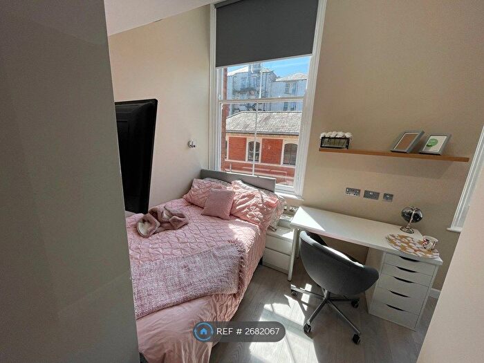 Studio To Rent In Broad Street, Nottingham, NG1