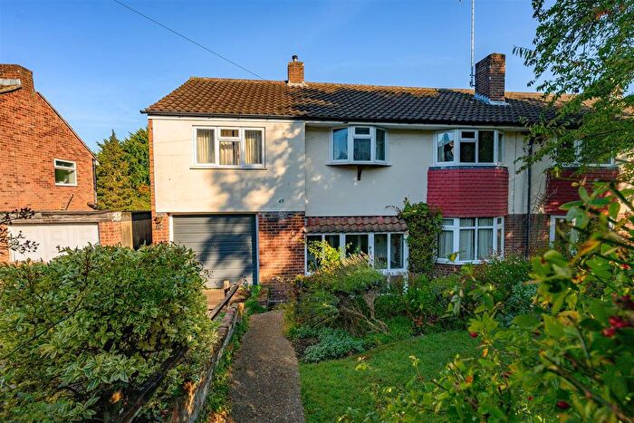4 Bedroom Semi-Detached House For Sale In Kindersley Way, Abbots Langley, WD5