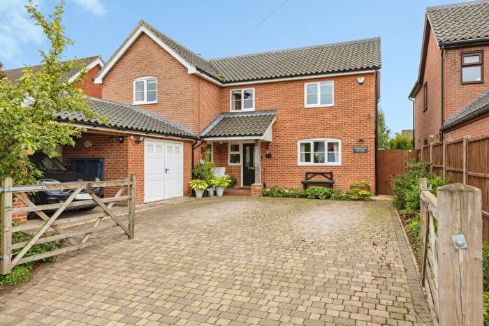 4 Bedroom Detached House For Sale In White Hart Street, East Harling, Norfolk, NR16
