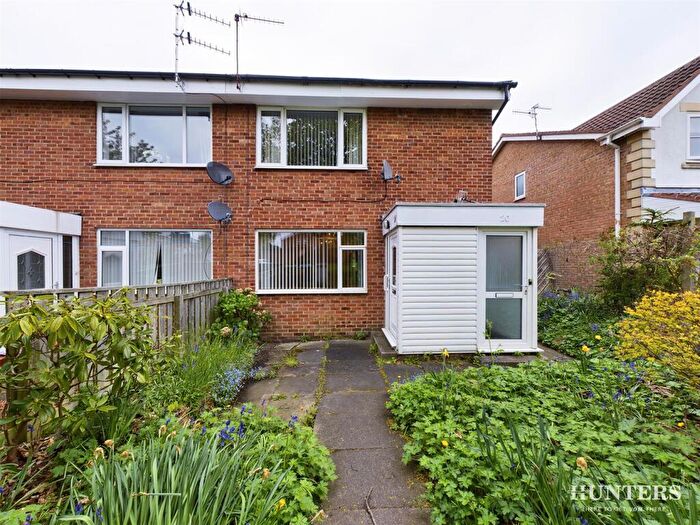 2 Bedroom Flat To Rent In Greenacres Road, Consett, DH8