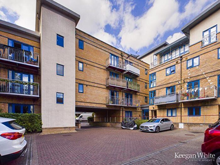 2 Bedroom Apartment To Rent In The Galleries, High Wycombe, HP13